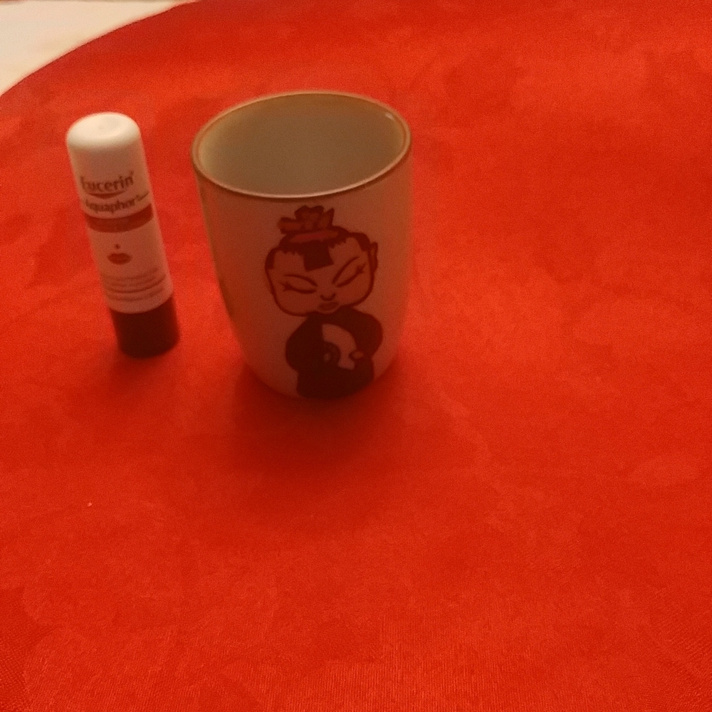 10/$10  Cup Featuring Asian Lady With Fan Pottery